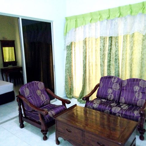 Executive Family Room - Living Hall